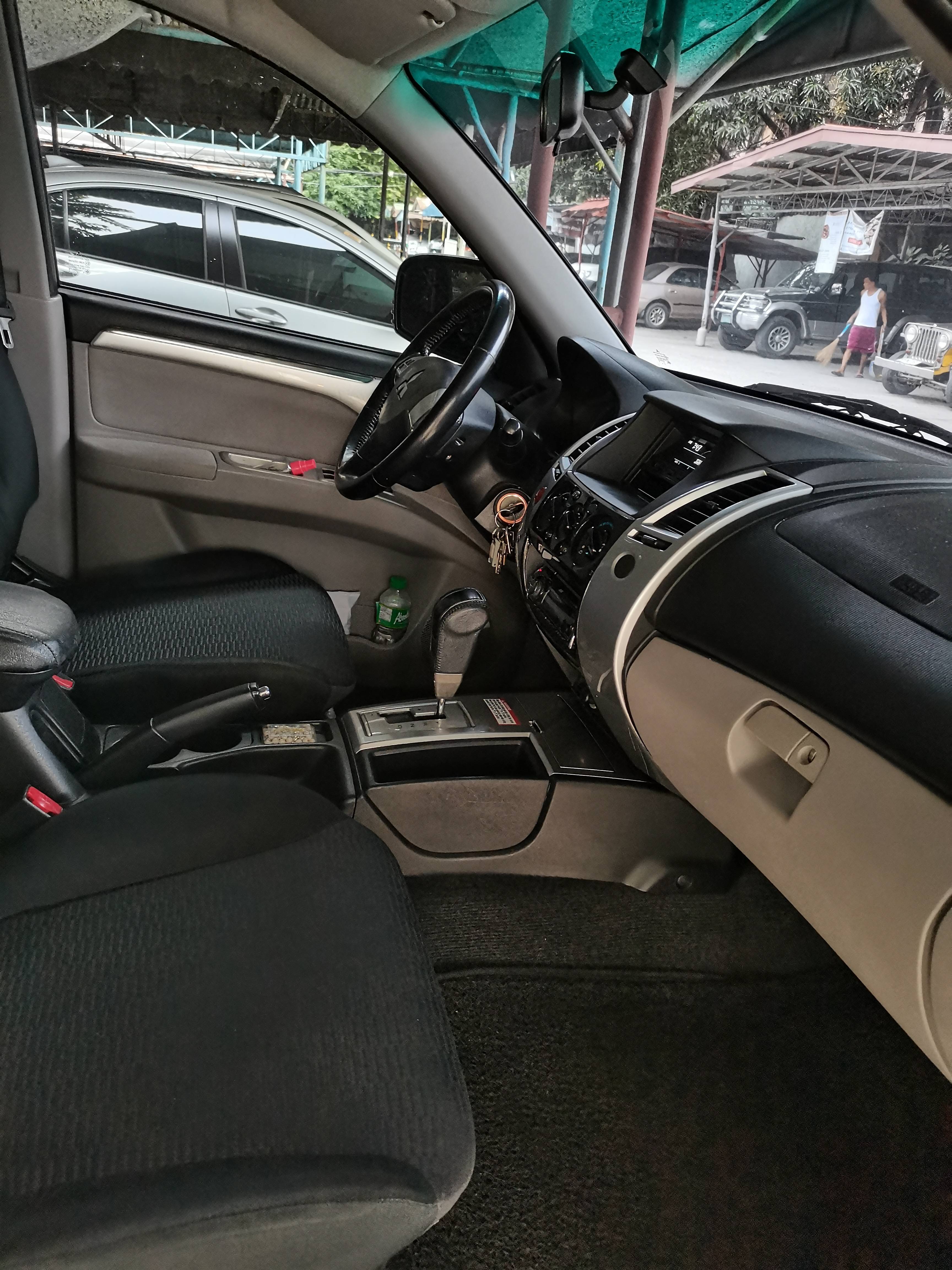 2014 Mitsubishi Montero Sport 2014 Mitsubishi Montero Sport