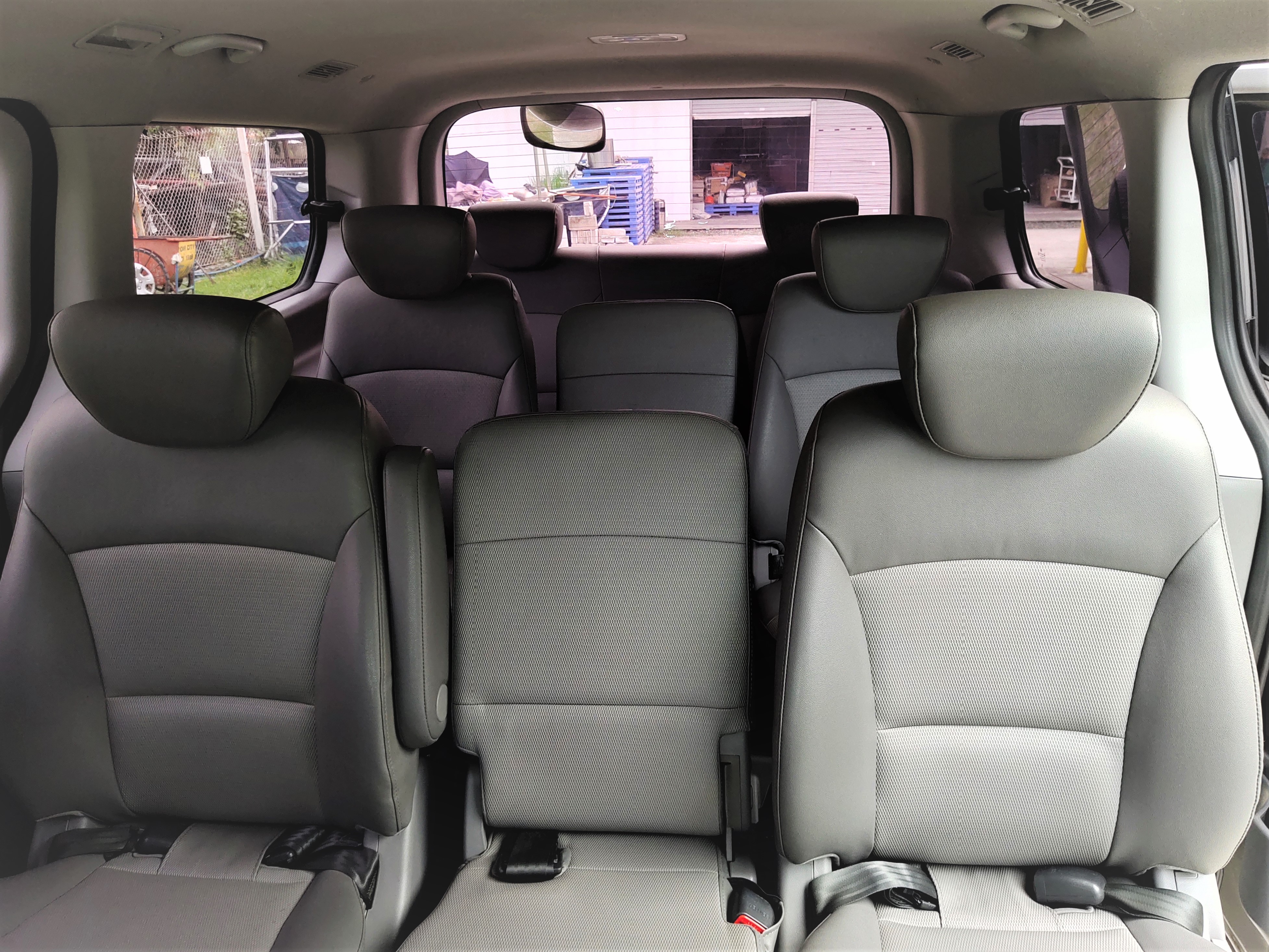 2011 Hyundai Grand Starex 2011 Hyundai Grand Starex