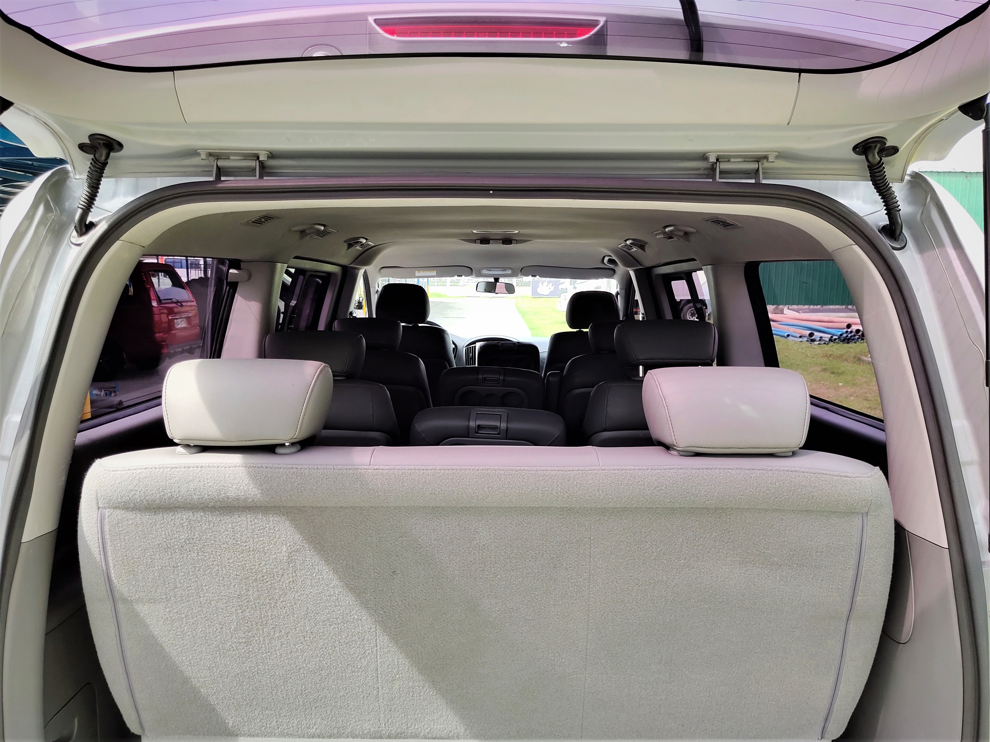 2011 Hyundai Grand Starex 2011 Hyundai Grand Starex