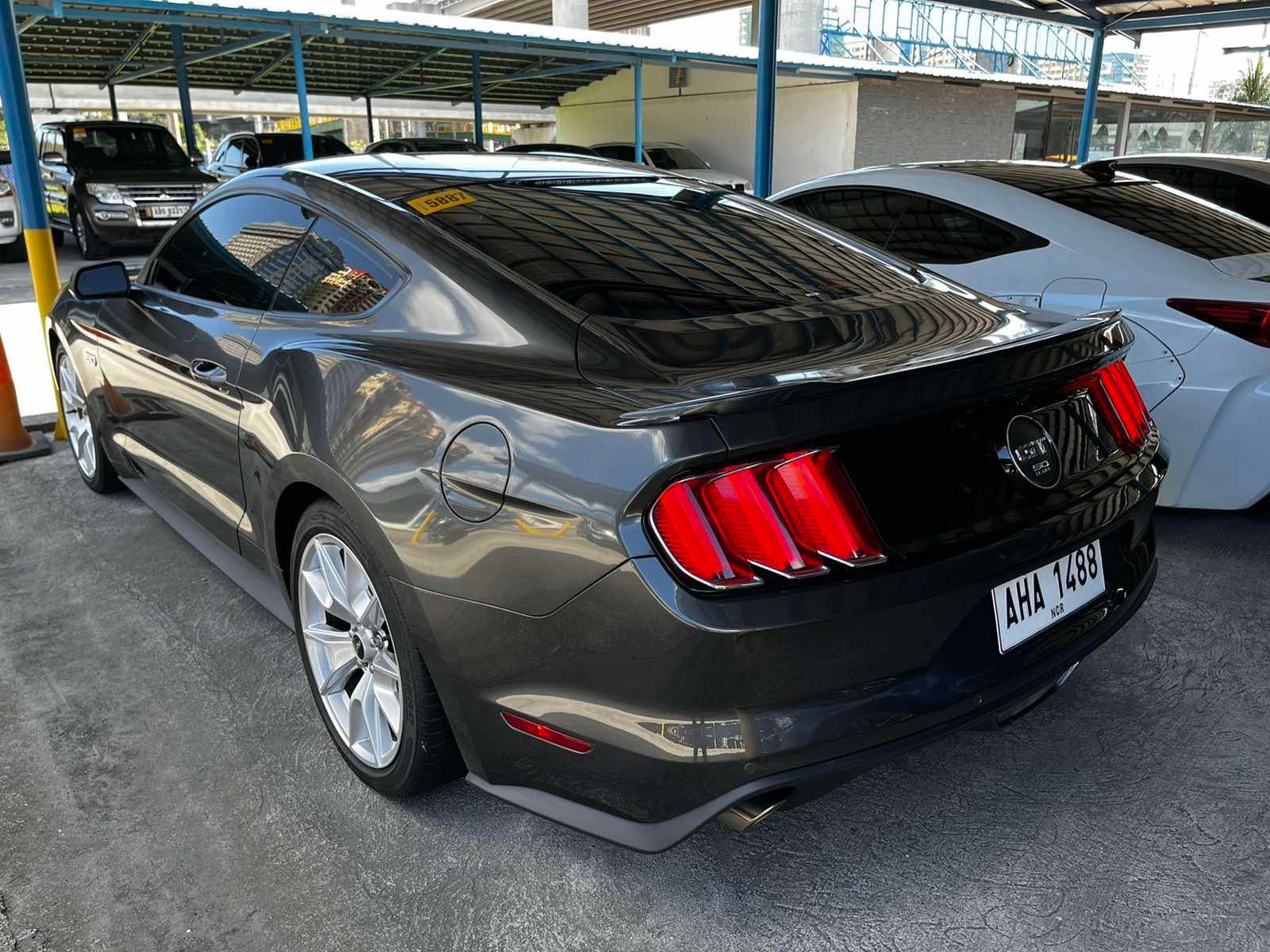 Old 2015 Ford Mustang 5.0L GT Fastback AT