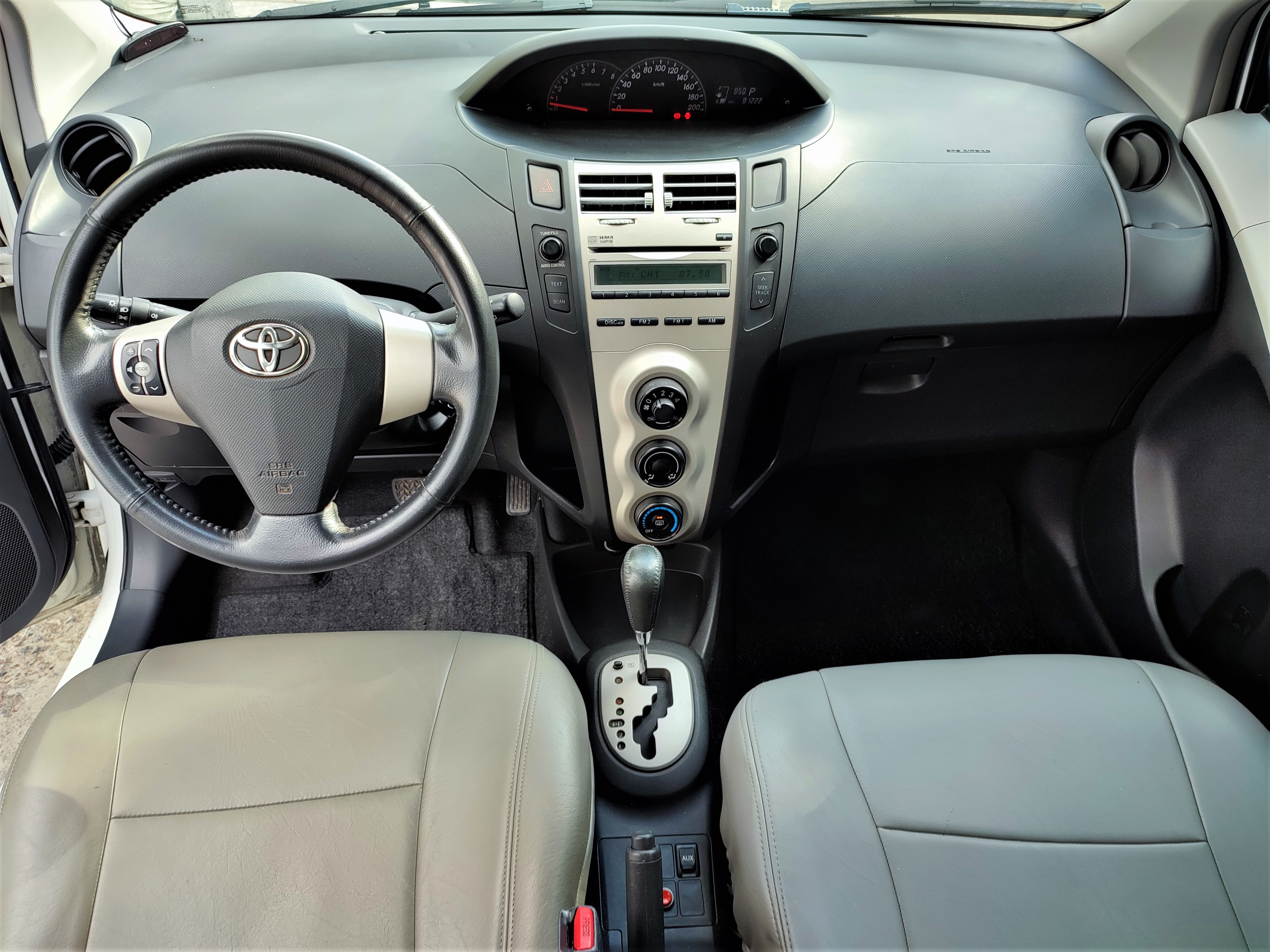 2011 Toyota Yaris 2011 Toyota Yaris