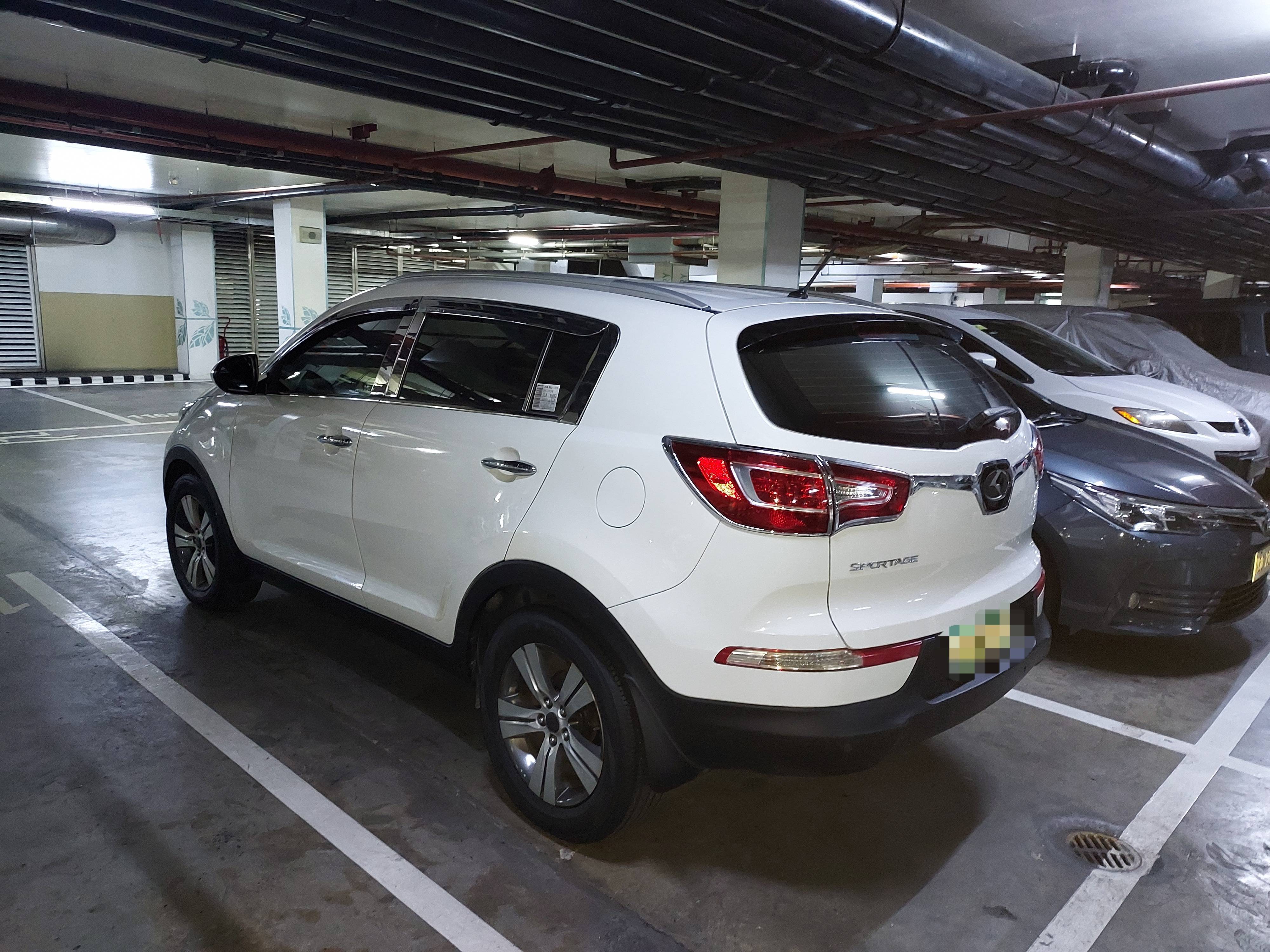Second hand 2011 Kia Sportage 2.0 LX AT 4X2 Gas