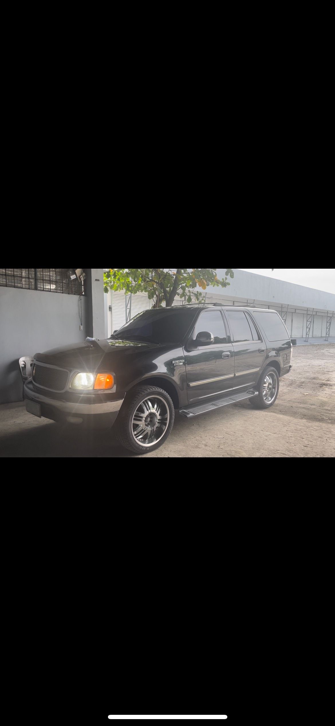 2nd Hand 2003 Ford Expedition 3.5L Limited AT