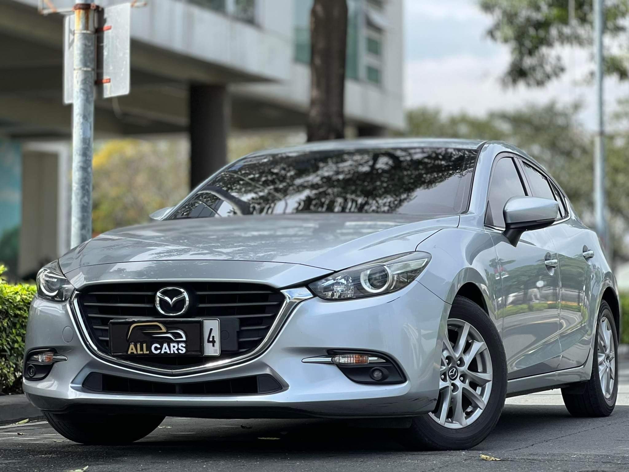 Get Used Mazda 3 Hatchback 42040 Price & Sellers Information Zigwheels