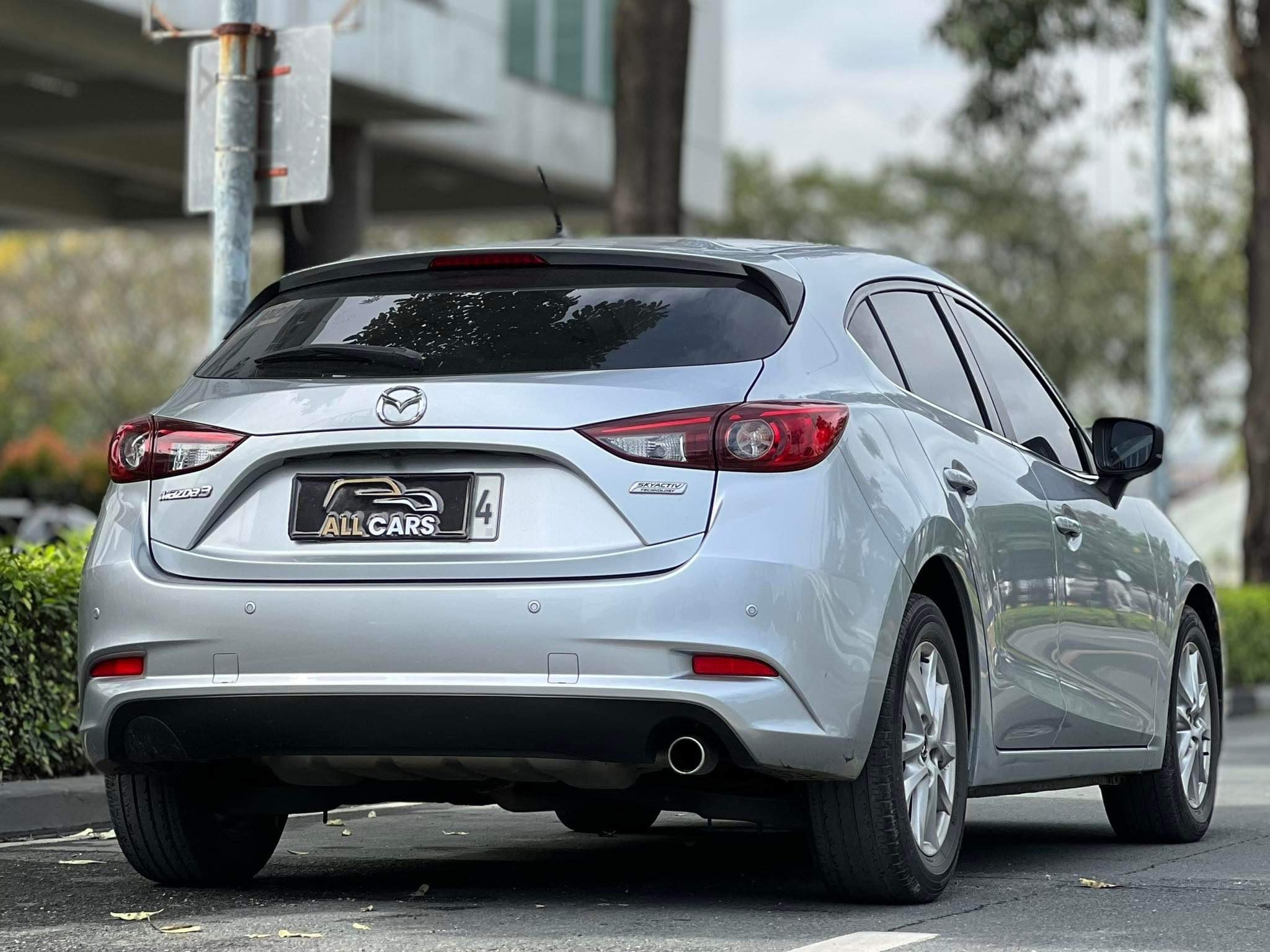 Get Used Mazda 3 Hatchback 42040 Price & Sellers Information Zigwheels