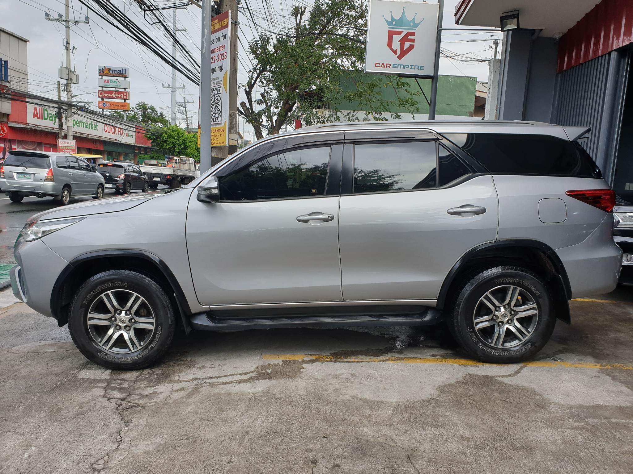 2nd Hand 2016 Toyota Fortuner Gas AT 4x2 2.7 G