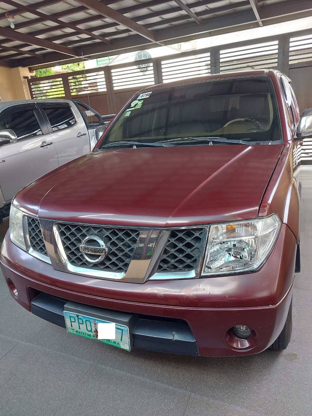 Second hand 2010 Nissan Frontier Navara 2.5L LE AT