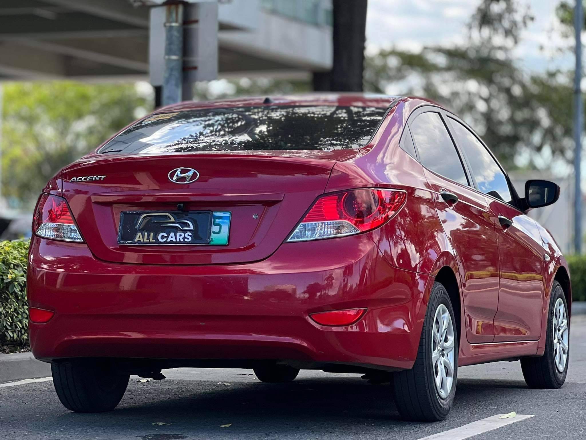 Old 2013 Hyundai Accent 1.4 E MT