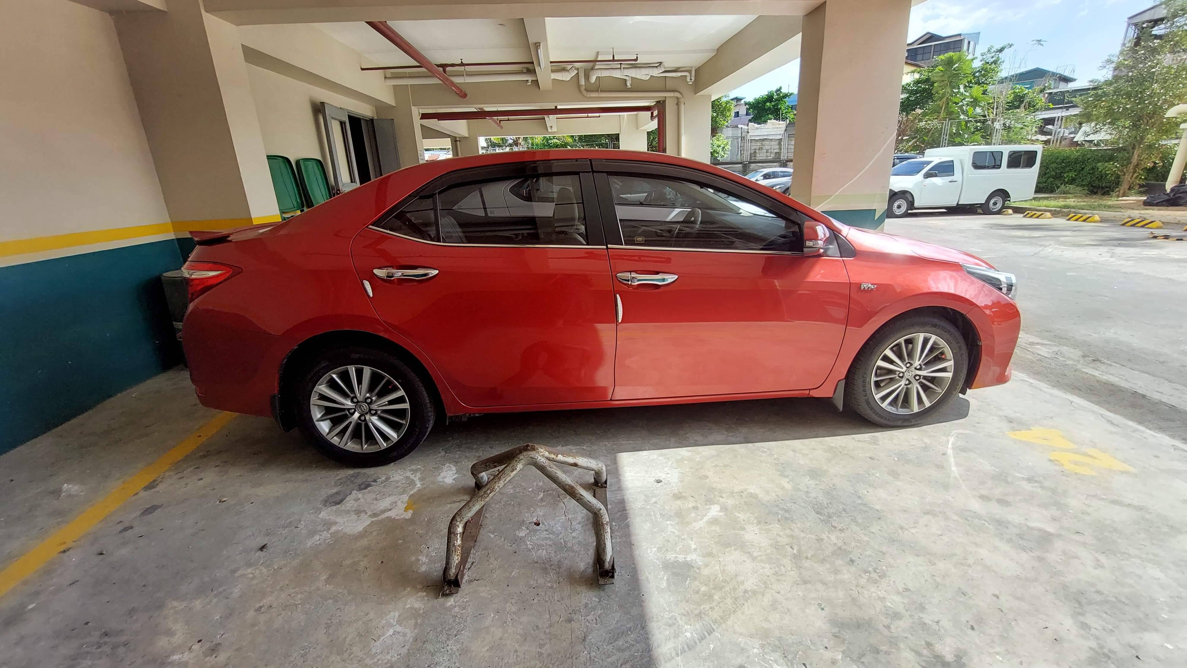 Second Hand 2015 Toyota Corolla Altis Second Hand 2015 Toyota Corolla Altis
