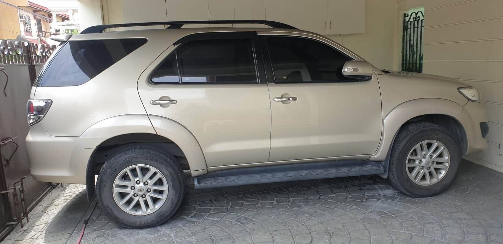 2012 Toyota Fortuner 2012 Toyota Fortuner