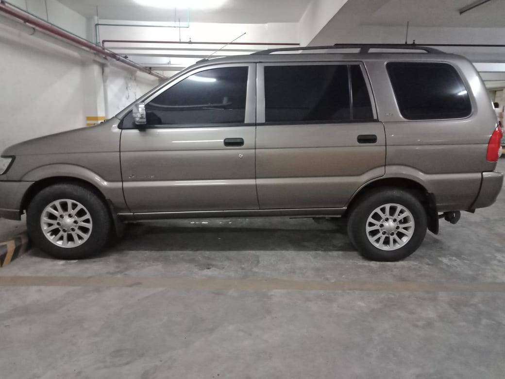 2011 Isuzu Crosswind 2011 Isuzu Crosswind