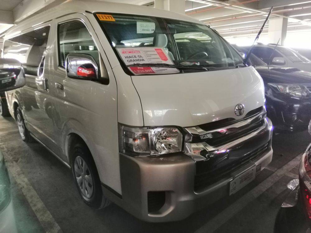repossessed toyota hiace for sale