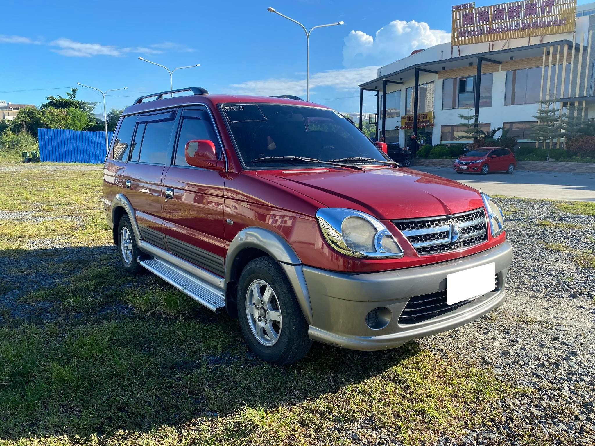 2011 Mitsubishi Adventure 2011 Mitsubishi Adventure