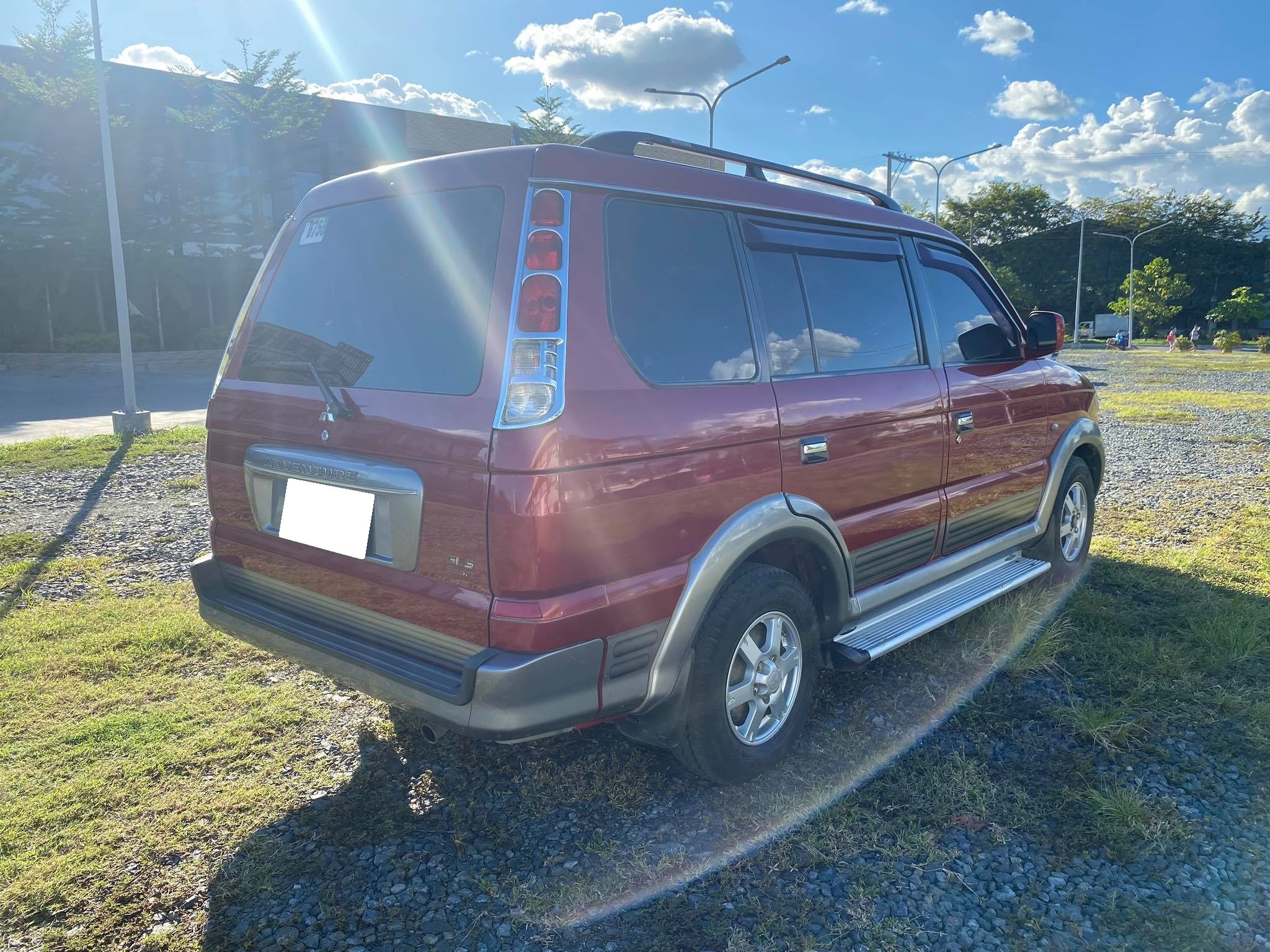 2011 Mitsubishi Adventure 2011 Mitsubishi Adventure