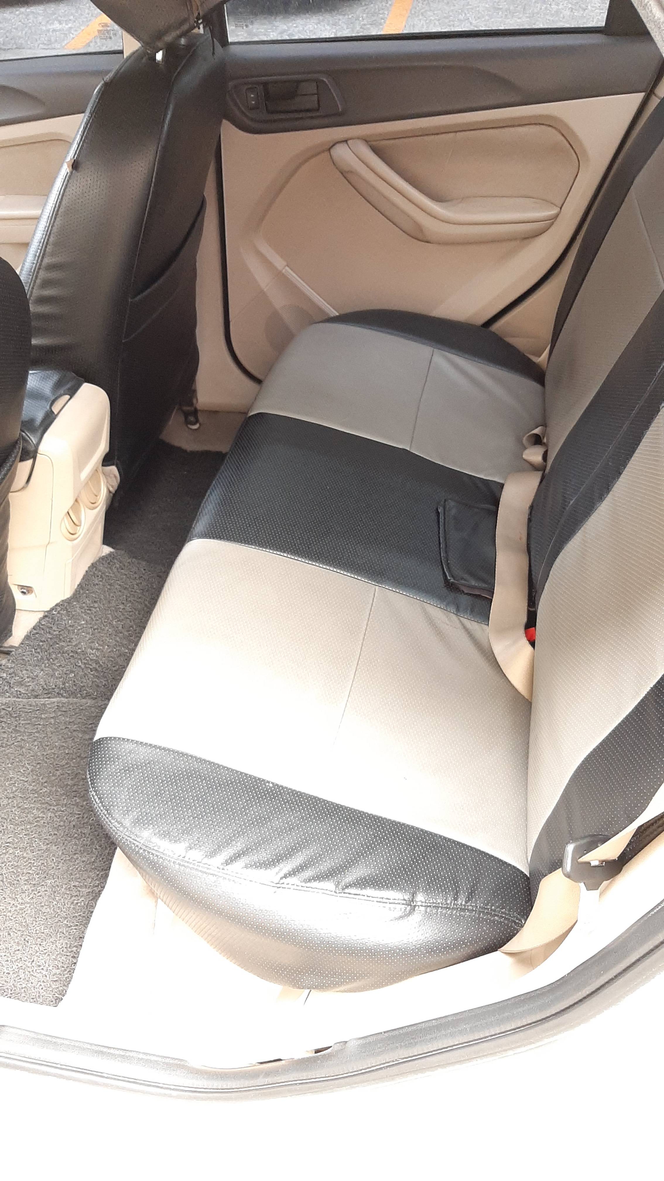 2010 Ford Focus Sedan 2010 Ford Focus Sedan