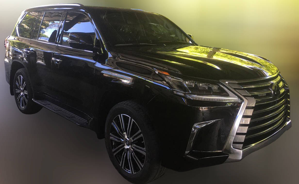 Second hand 2020 Lexus LX 570 5.7 AT