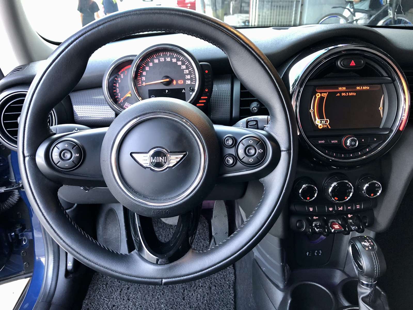 2016 MINI 3 Door 2016 MINI 3 Door