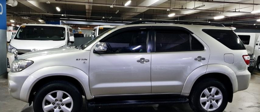 2010 Toyota Fortuner 2010 Toyota Fortuner