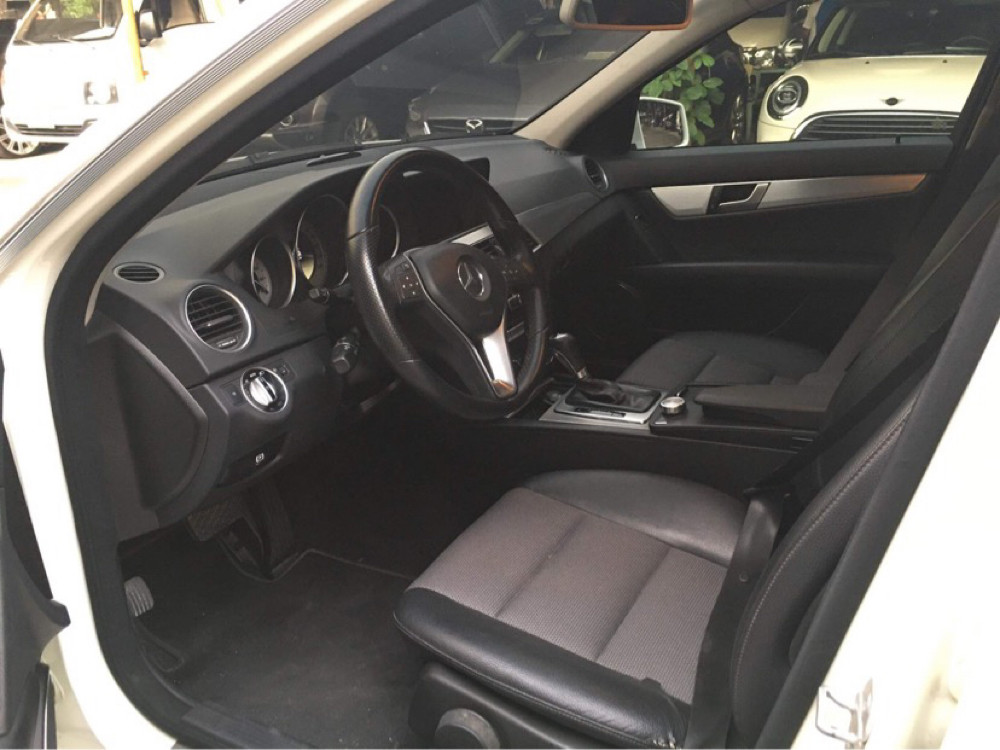 2012 Mercedes-Benz C 180 2012 Mercedes-Benz C 180