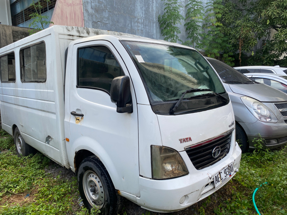 2016 Tata Super Ace Mint 2016 Tata Super Ace Mint