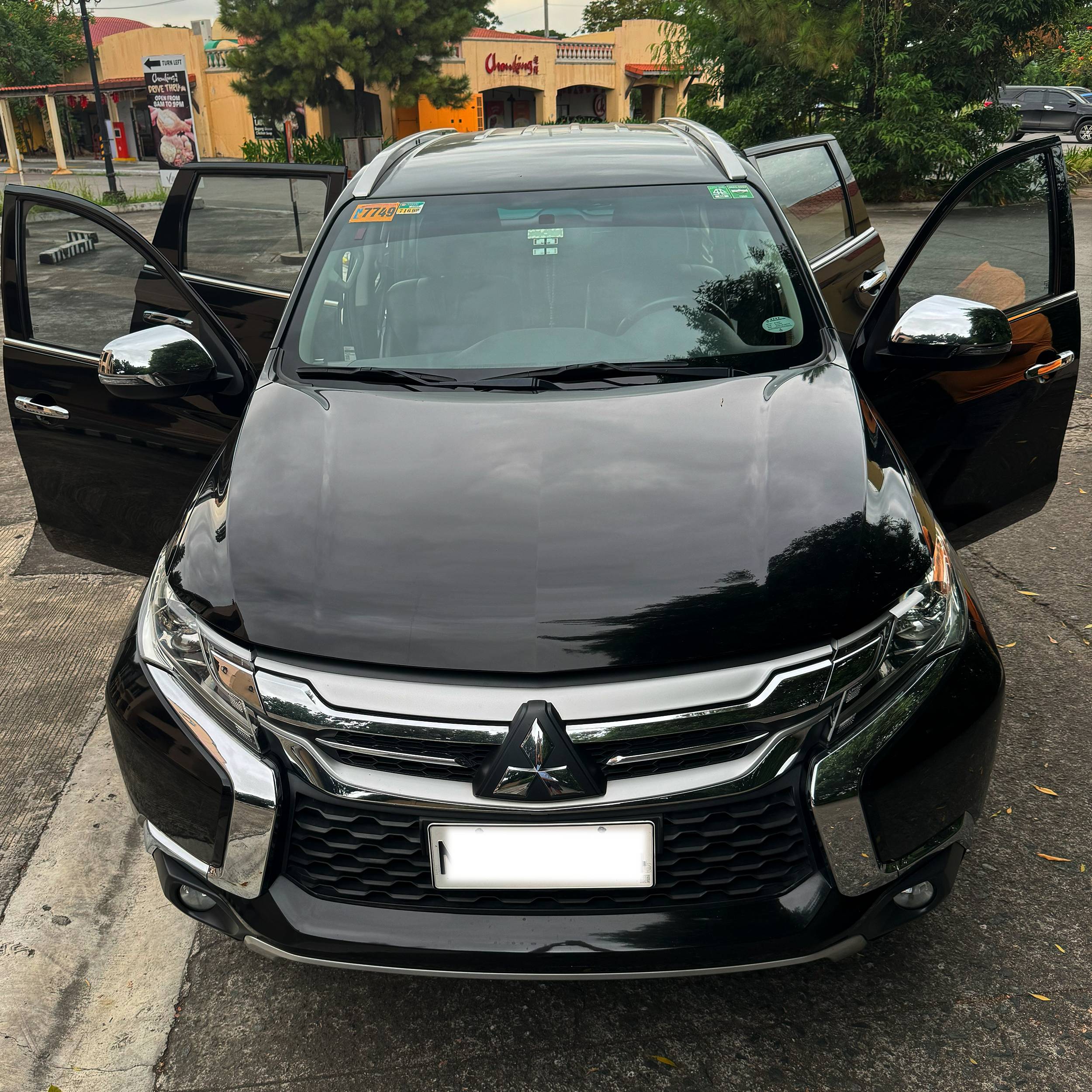 Second Hand 2016 Mitsubishi Montero Sport Second Hand 2016 Mitsubishi Montero Sport