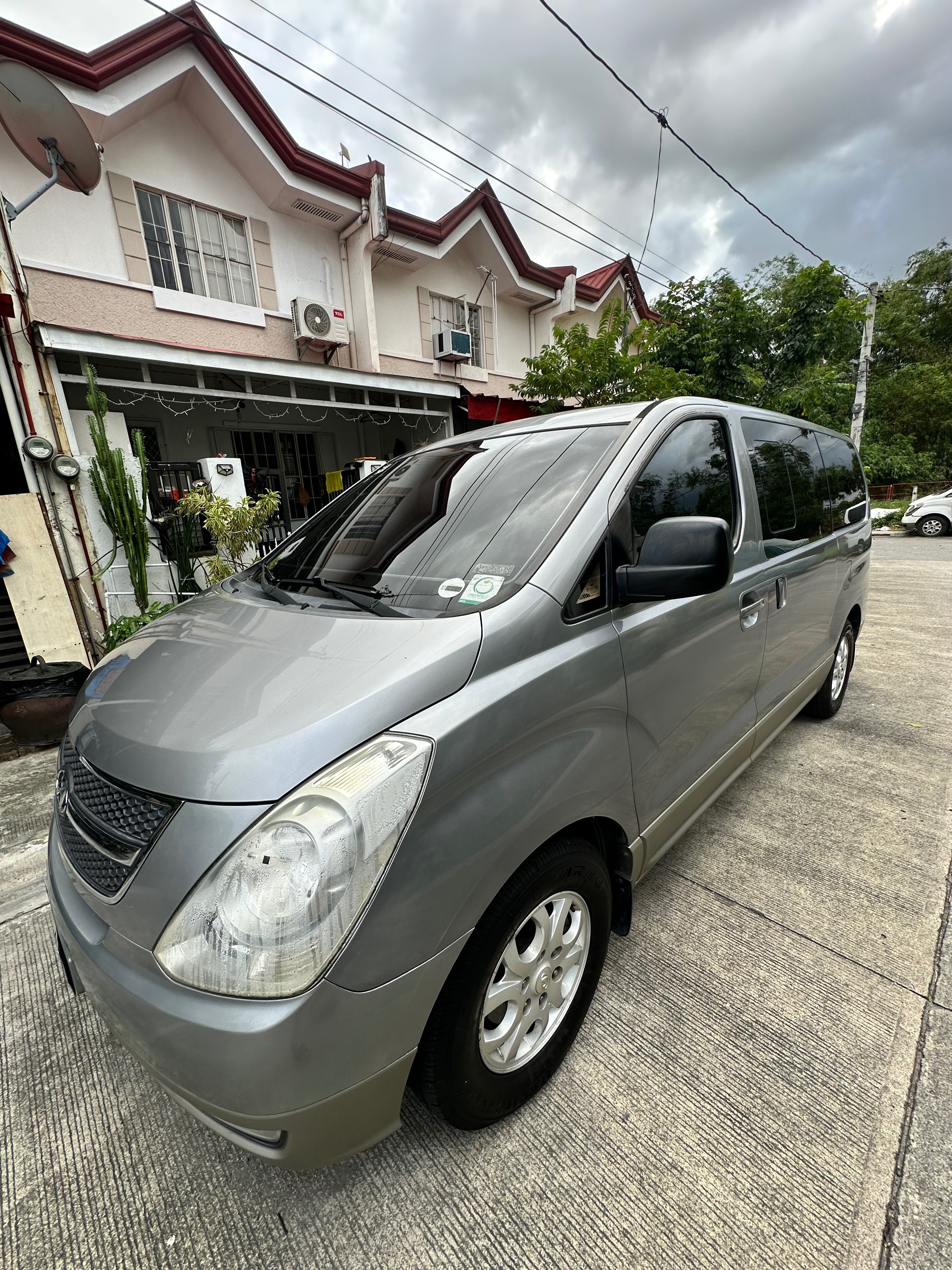 Used 2011 Hyundai Grand Starex Used 2011 Hyundai Grand Starex