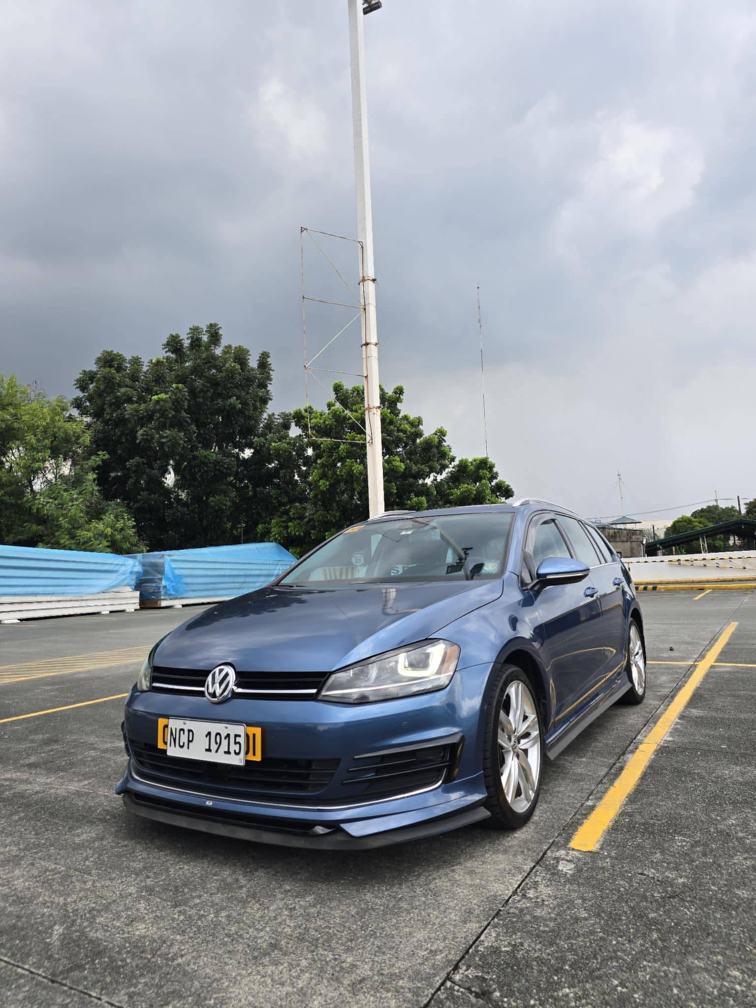 Used 2017 Volkswagen Golf GTS Used 2017 Volkswagen Golf GTS