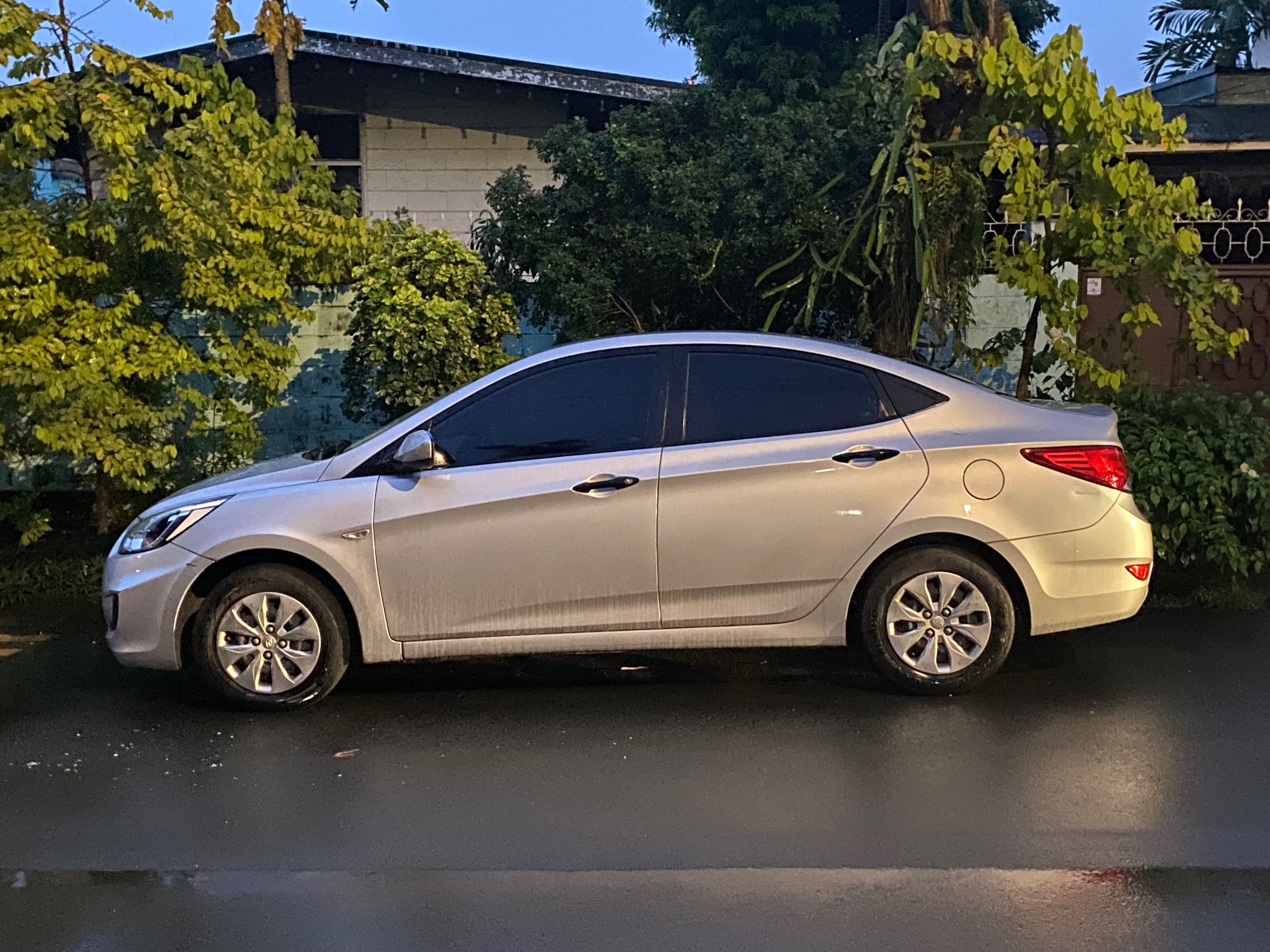 Used 2016 Hyundai Accent Used 2016 Hyundai Accent