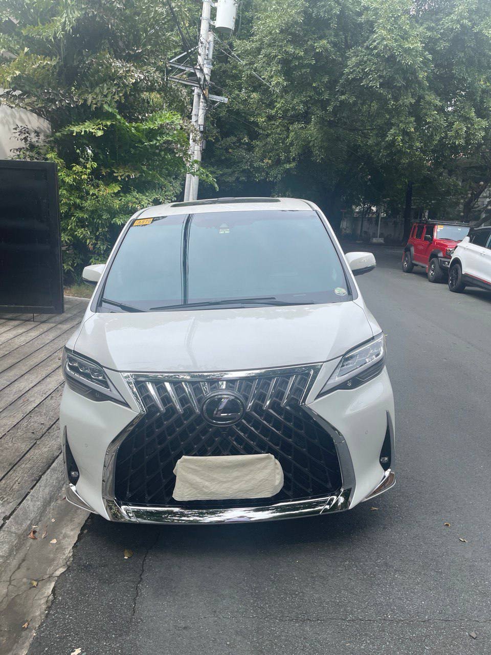 Second Hand 2023 Lexus LM Second Hand 2023 Lexus LM