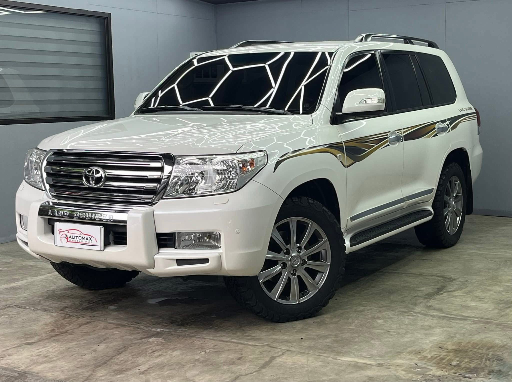2011 Toyota Land Cruiser 200