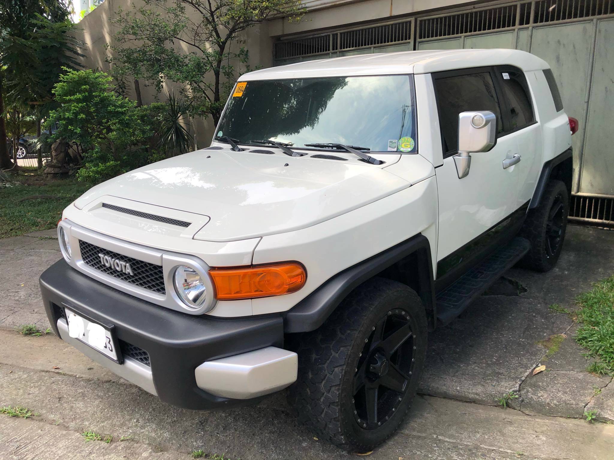 2016 Toyota FJ Cruiser 2016 Toyota FJ Cruiser