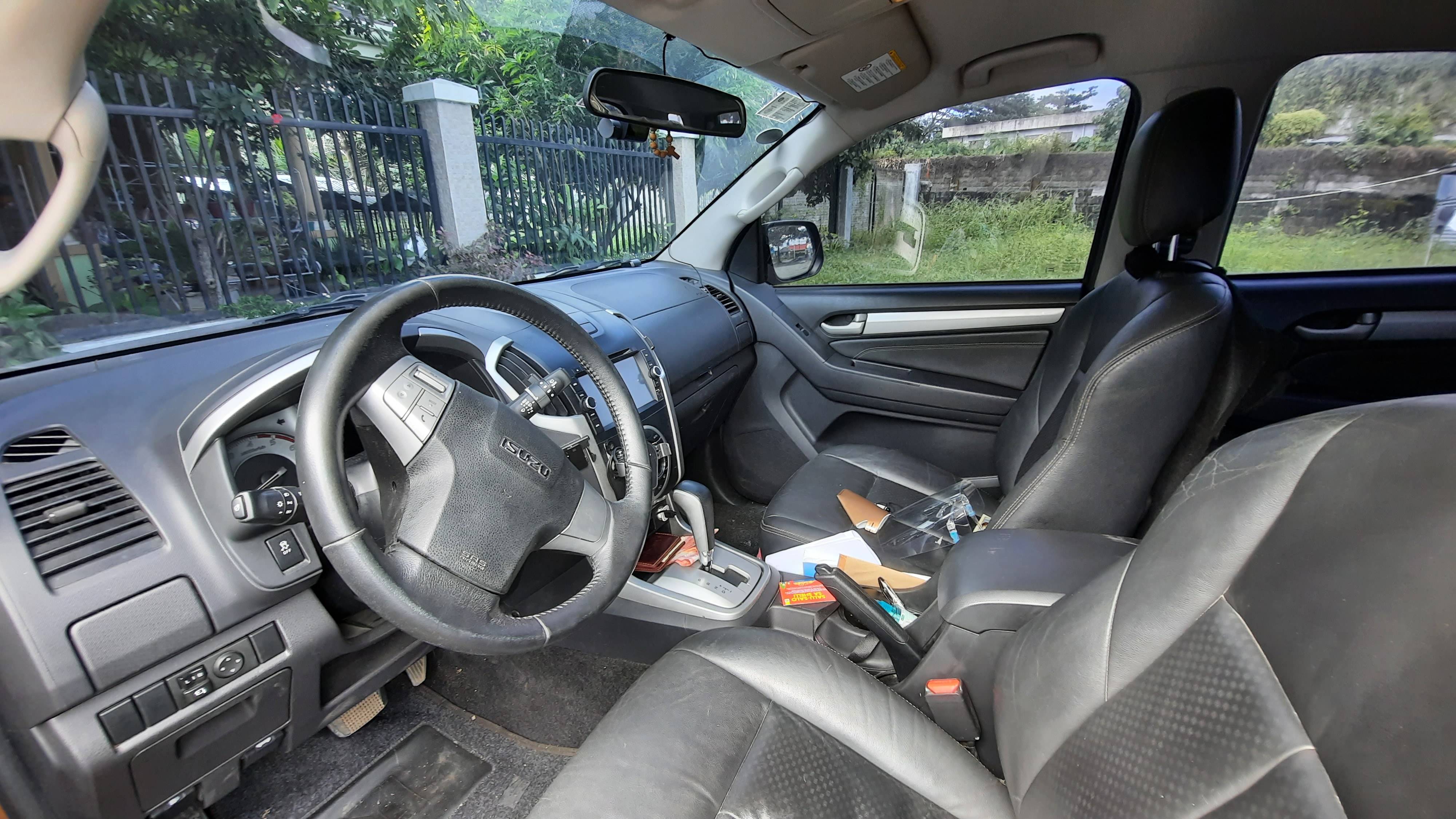 2015 Isuzu mu-X 2015 Isuzu mu-X