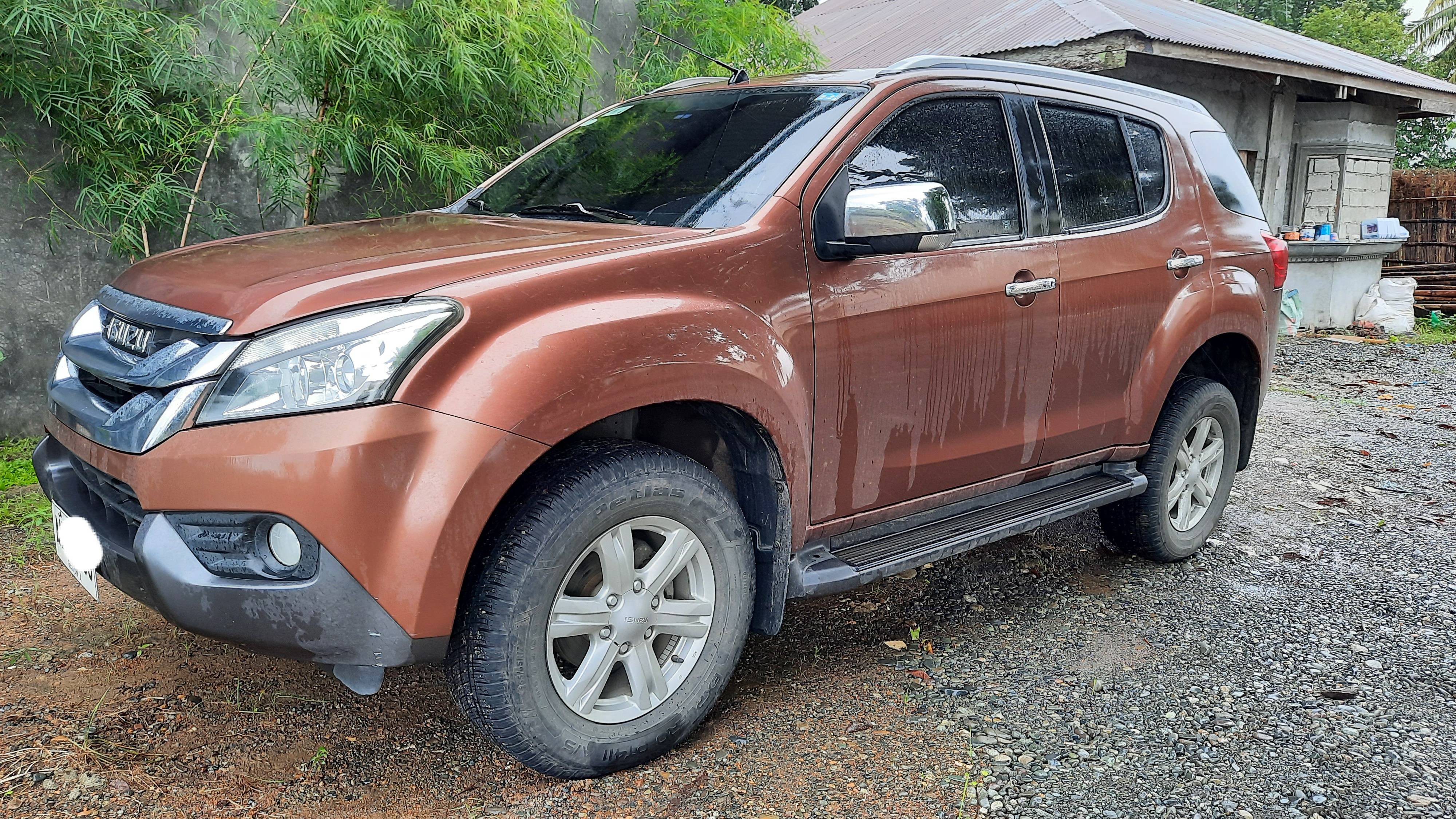 2015 Isuzu mu-X 2015 Isuzu mu-X