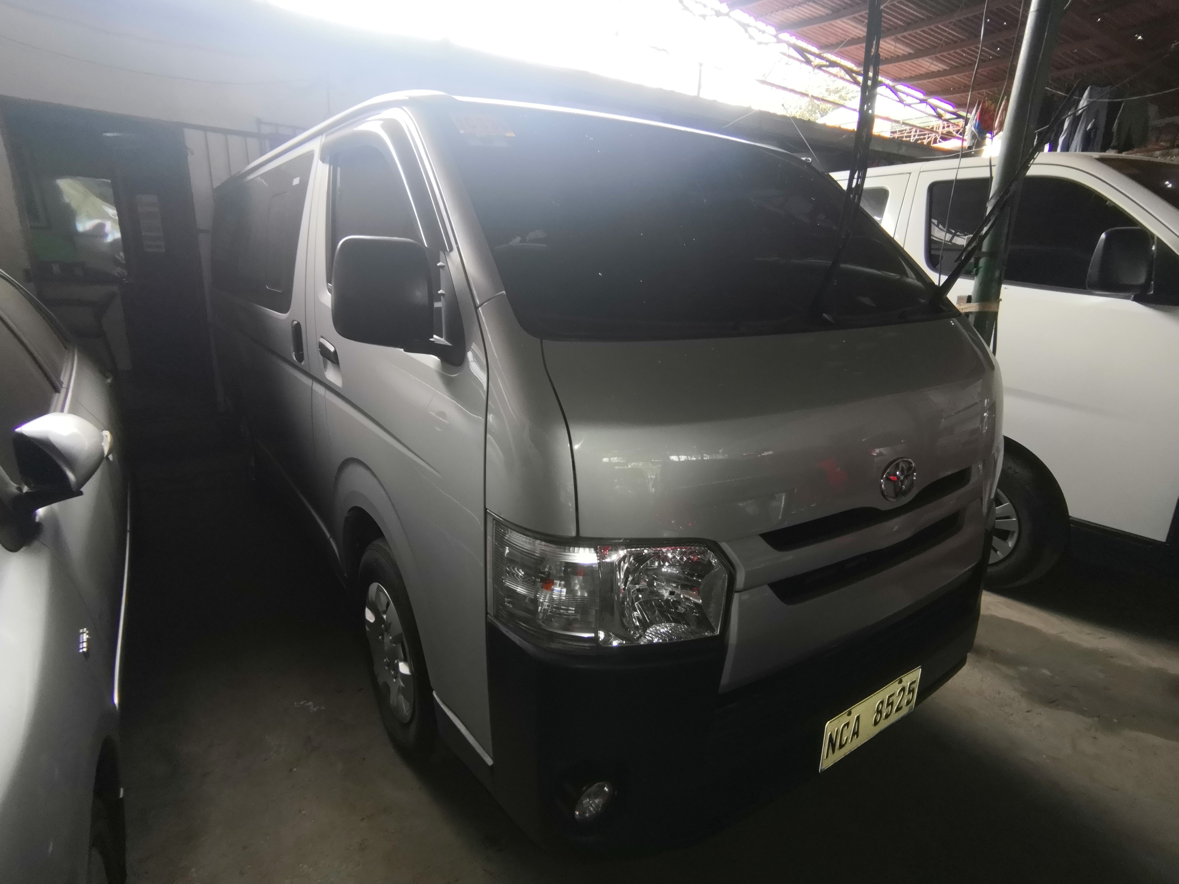 Second hand 2018 Toyota Hiace Commuter 3.0 M/T