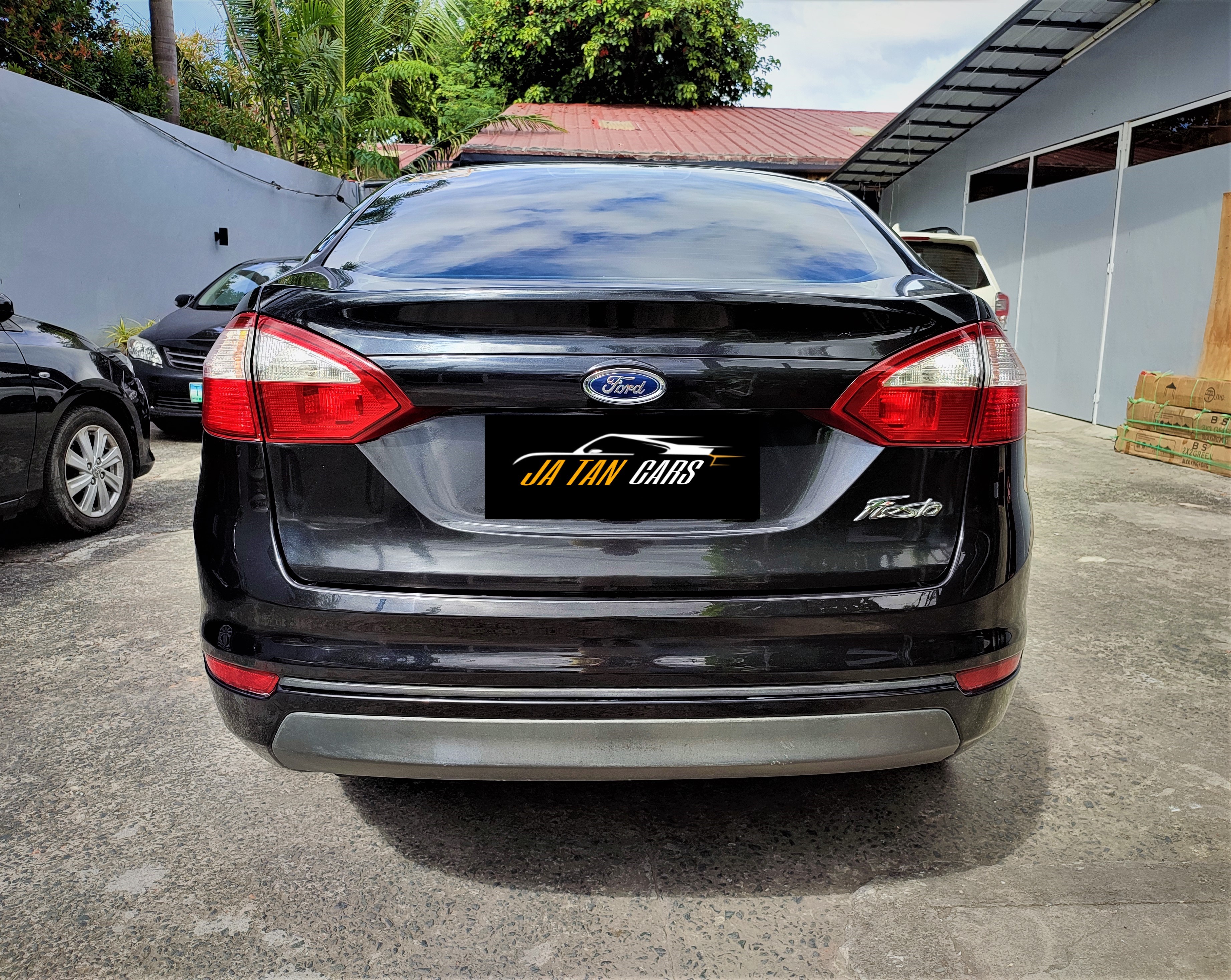 2014 Ford Fiesta Sedan 2014 Ford Fiesta Sedan