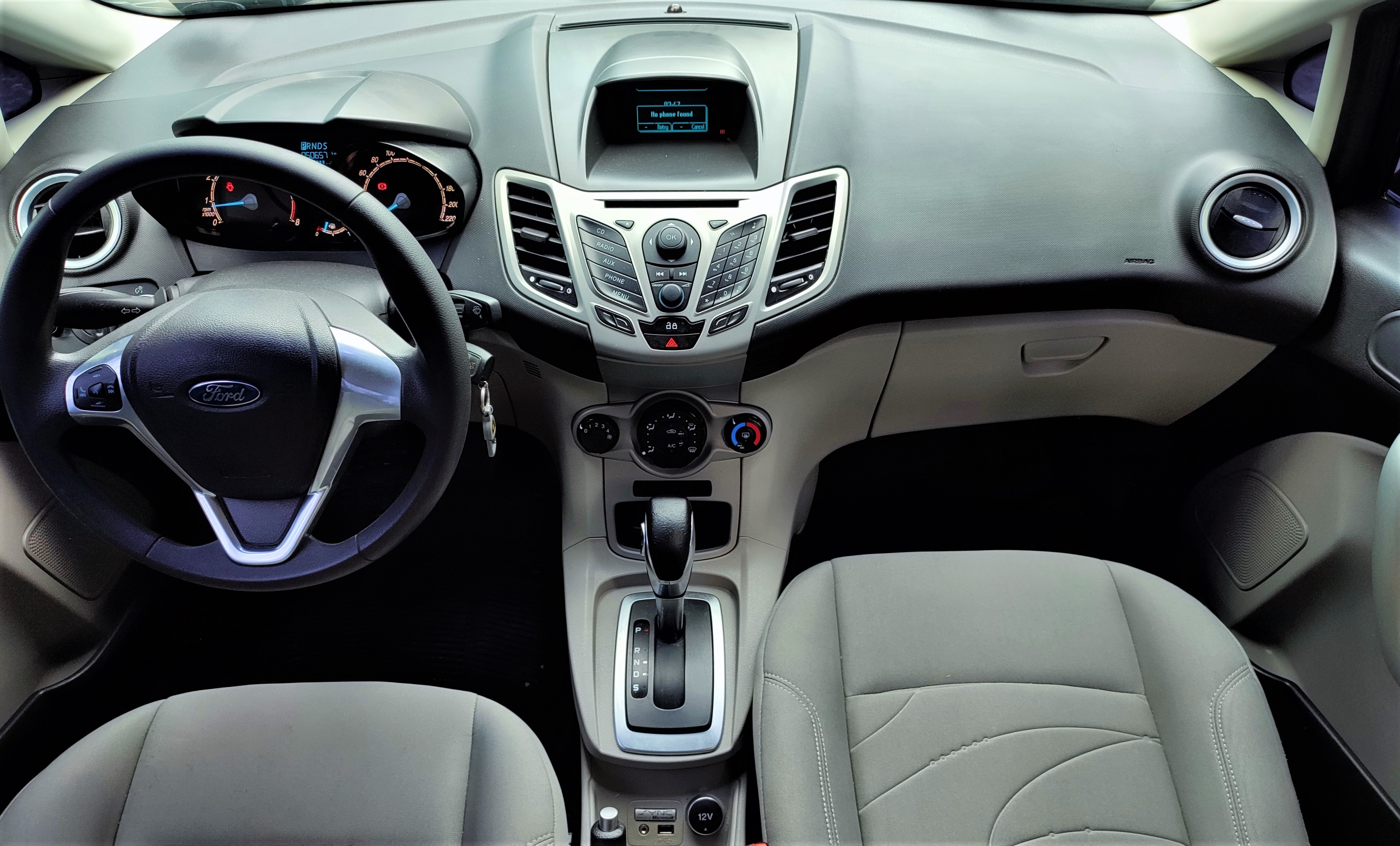 2014 Ford Fiesta Sedan 2014 Ford Fiesta Sedan