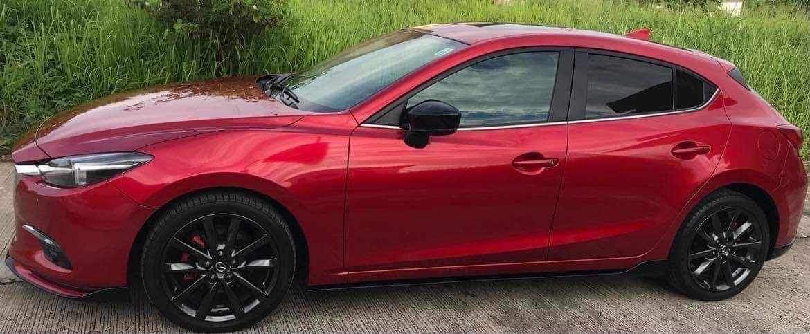 2017 Mazda 3 Hatchback 2017 Mazda 3 Hatchback