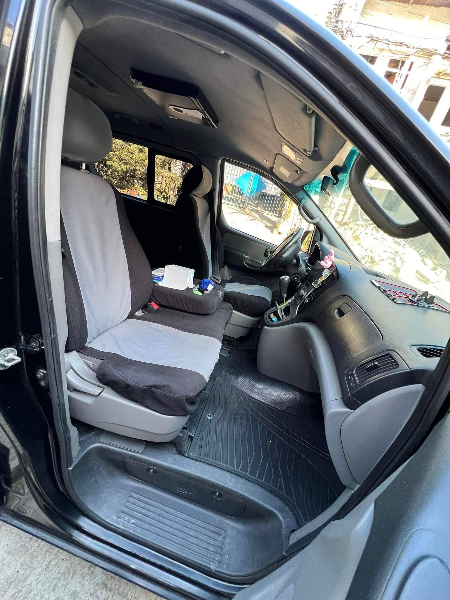2010 Hyundai Grand Starex 2010 Hyundai Grand Starex