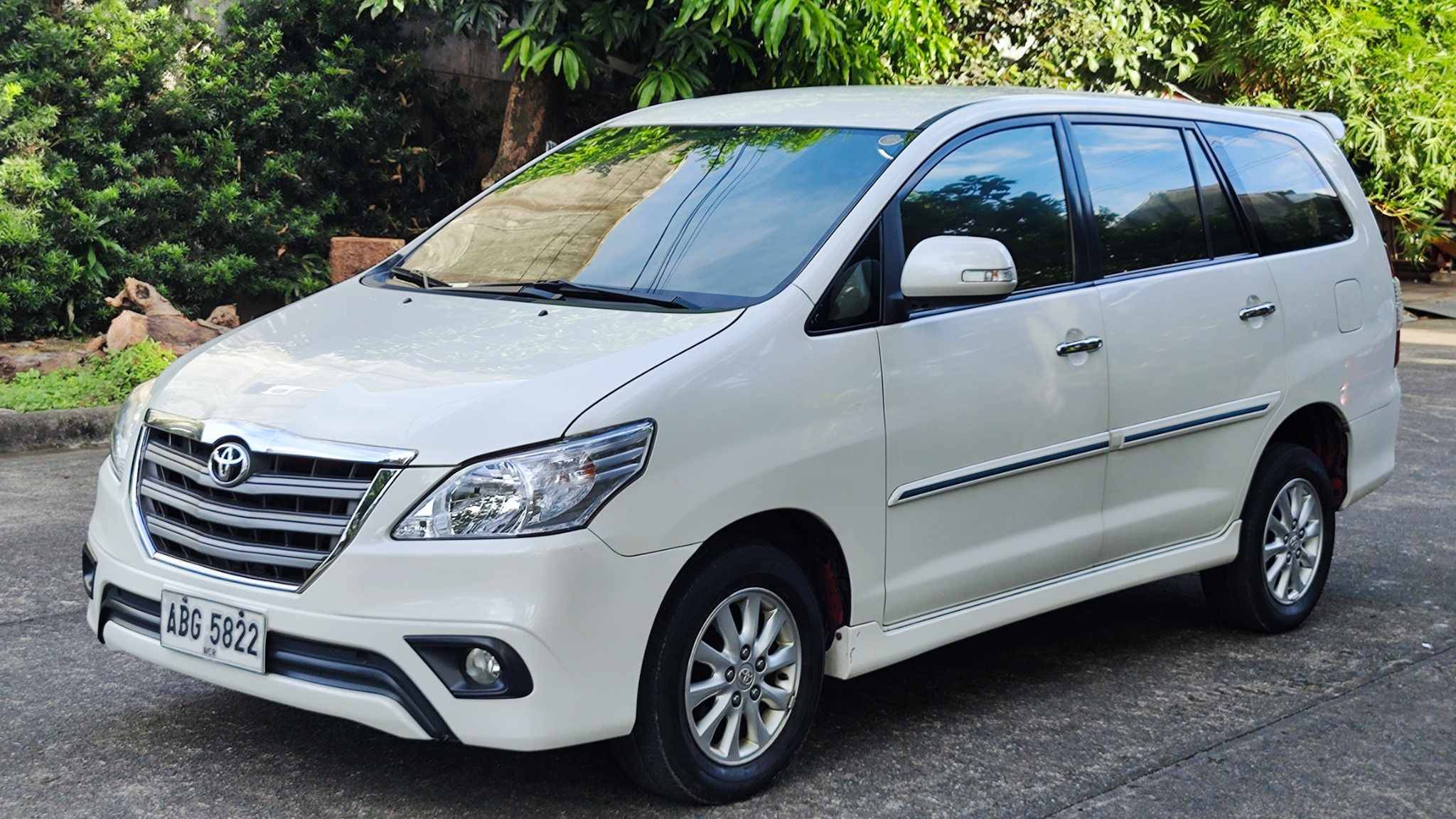 2015 Toyota Innova 2015 Toyota Innova