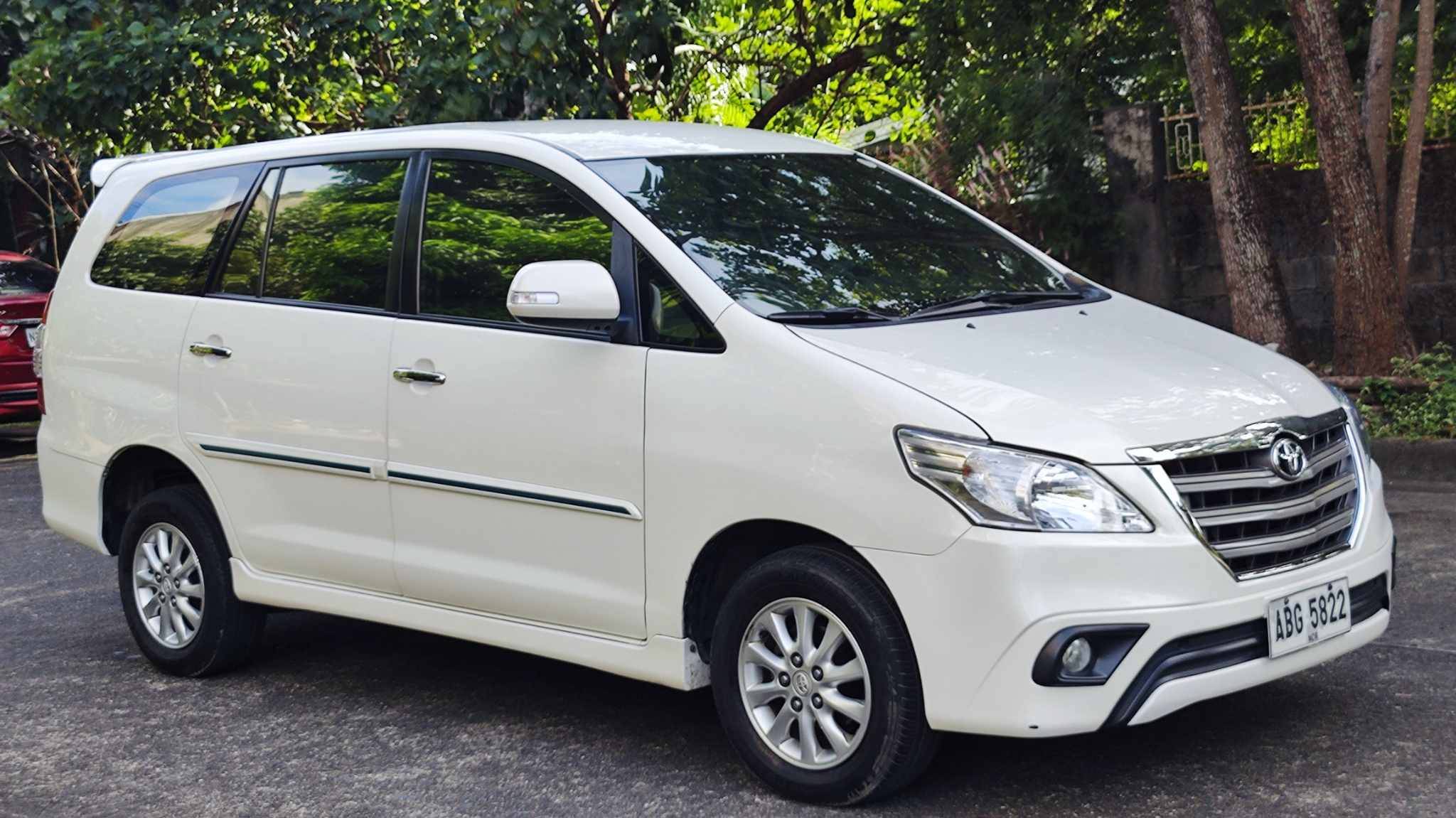 2015 Toyota Innova 2015 Toyota Innova