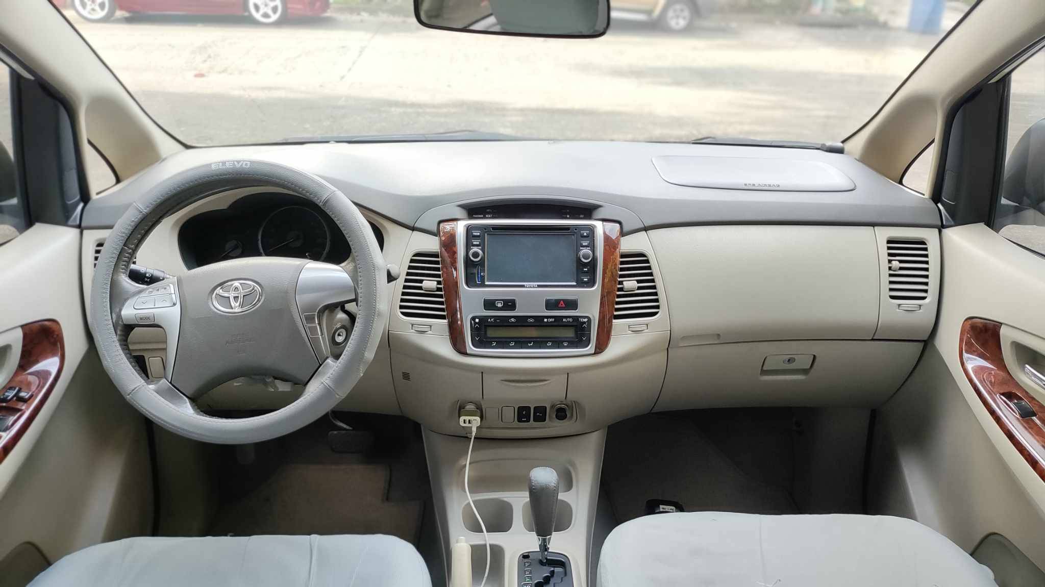 2015 Toyota Innova 2015 Toyota Innova