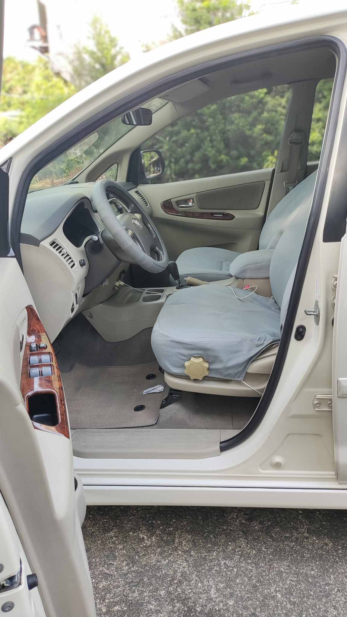 2015 Toyota Innova 2015 Toyota Innova
