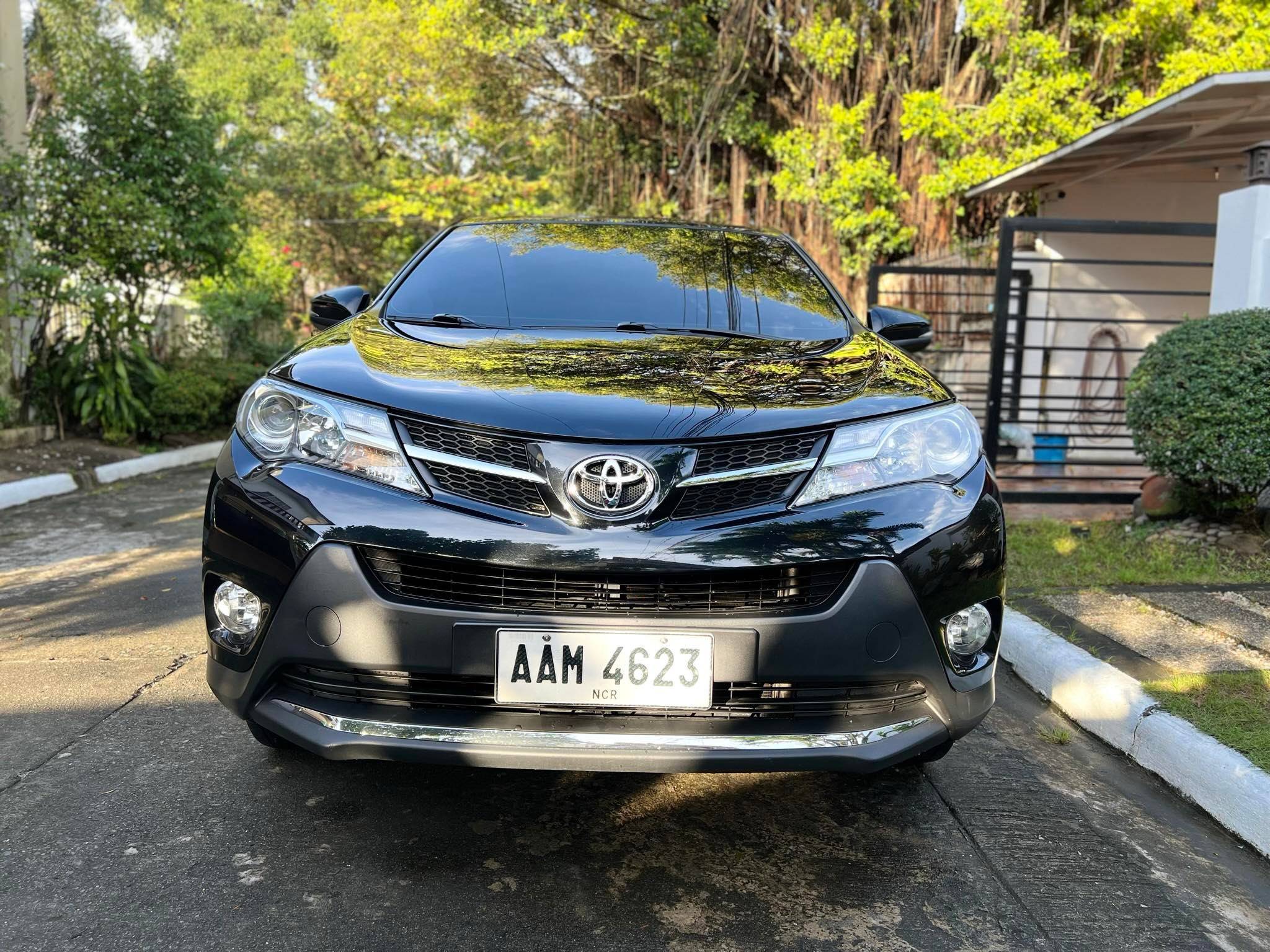 Second Hand 2014 Toyota RAV4 Second Hand 2014 Toyota RAV4