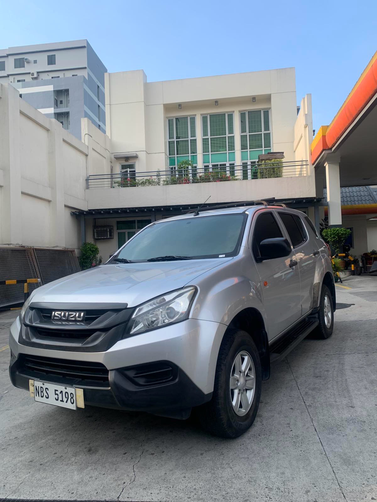2017 Isuzu mu-X