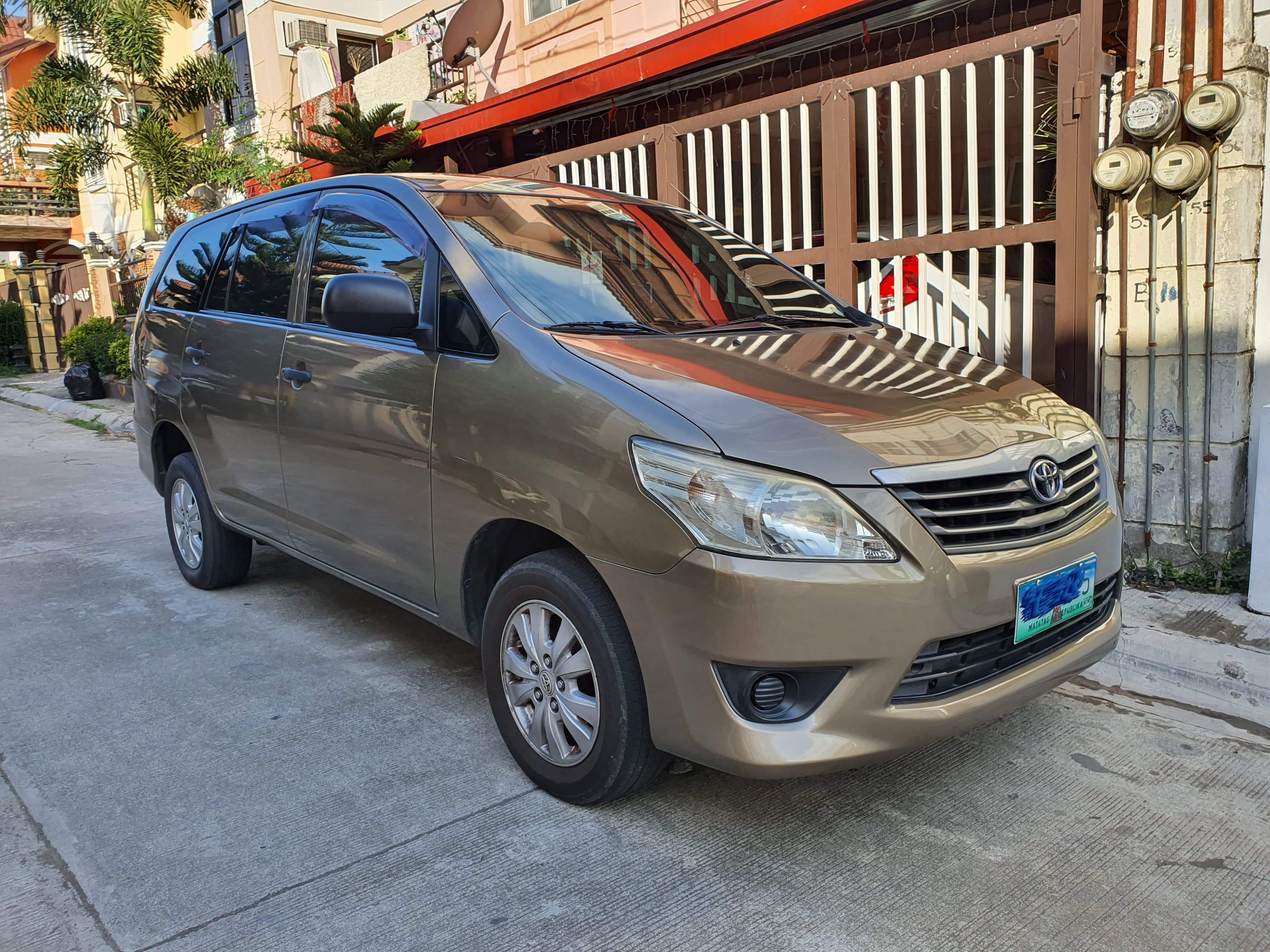 2013 Toyota Innova 2013 Toyota Innova