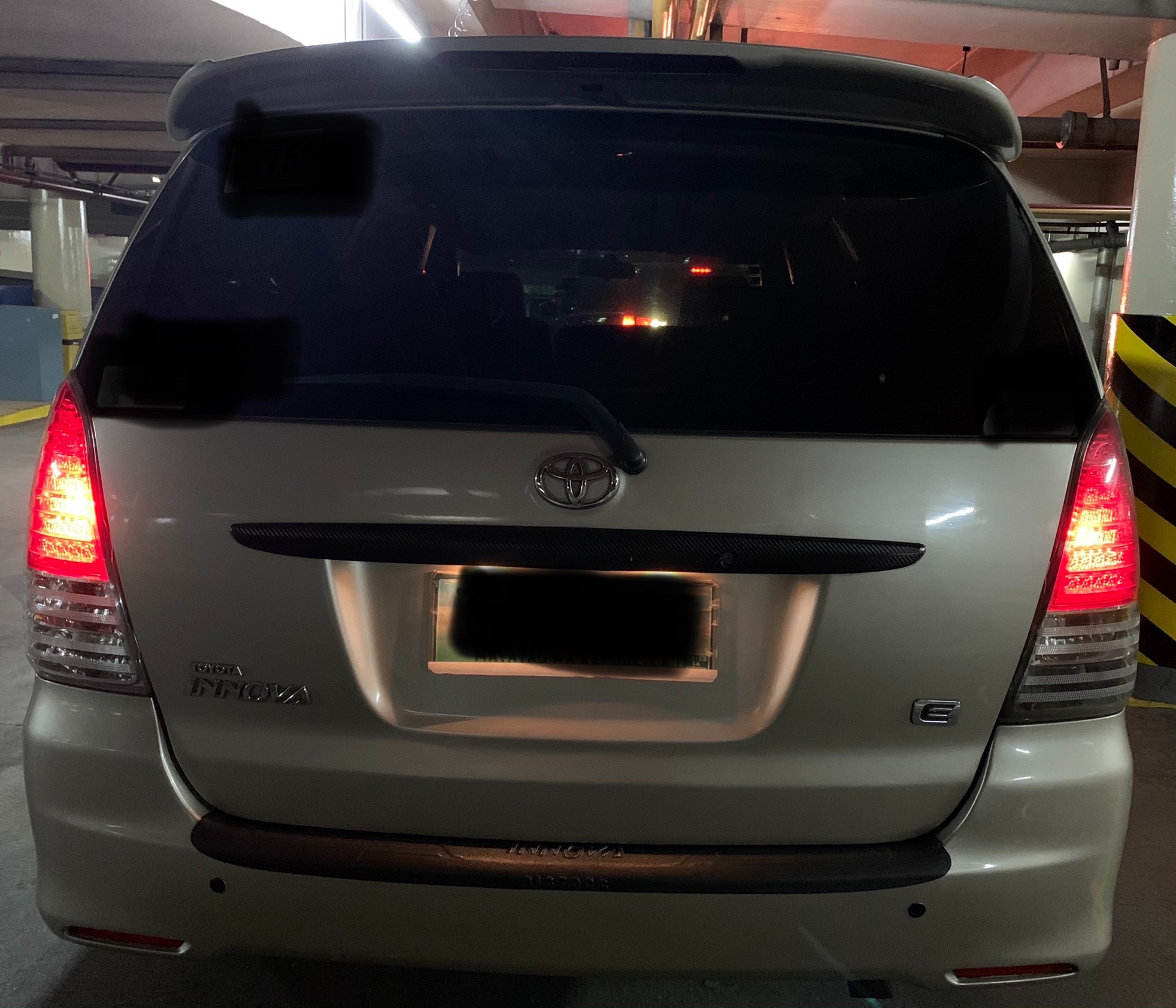 2012 Toyota Innova 2012 Toyota Innova