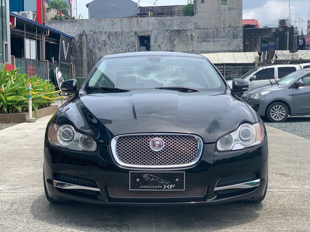 2010 Jaguar XF 2010 Jaguar XF