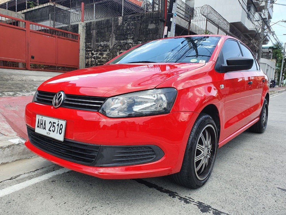 2015 Volkswagen Polo Notch 2015 Volkswagen Polo Notch