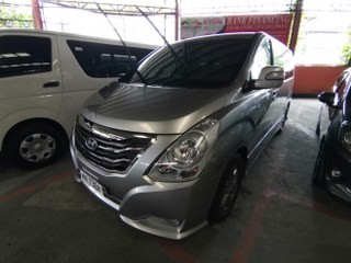 Second Hand 2015 Hyundai Grand Starex Second Hand 2015 Hyundai Grand Starex