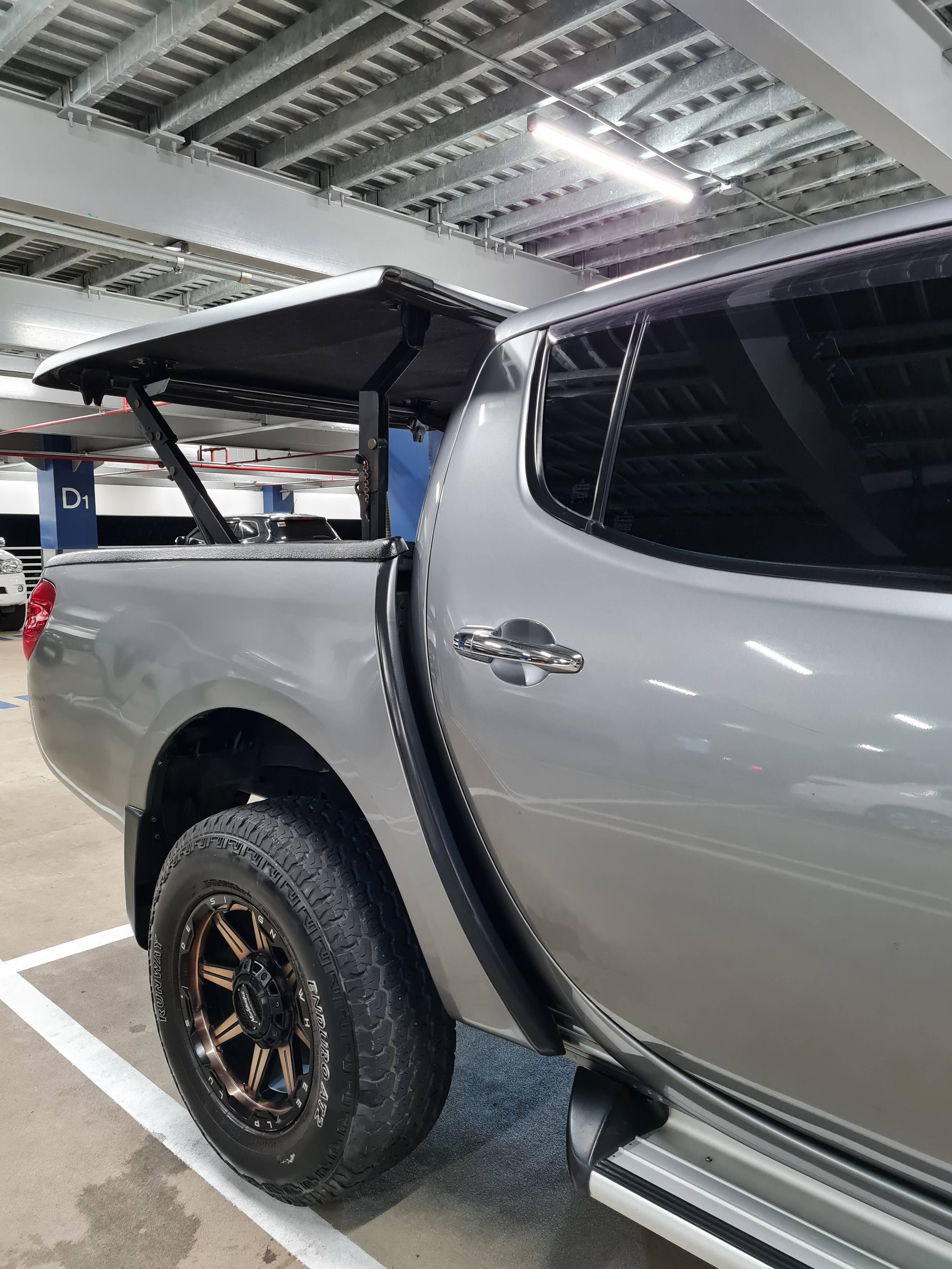2014 Mitsubishi Strada 2014 Mitsubishi Strada